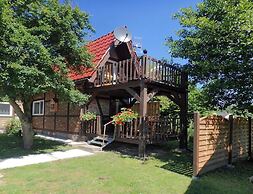Bungalow in Kolczewo With Parking Space