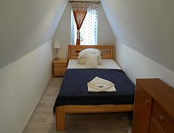 Bungalow in Kolczewo With Parking Space