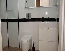 Beautiful Holiday Home, 2 Bedrooms, Mielenko