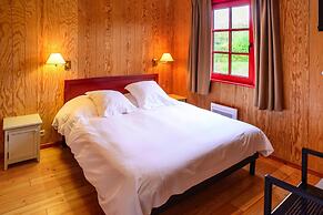 Le Domaine Val: Wooden House for 4