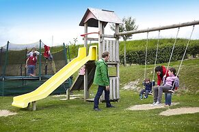 Le Domaine Val: Wooden House for 4