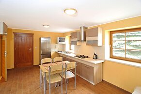 Apartment in a Fantastic Location Just 20 m From Lake Boruja in Rekowo