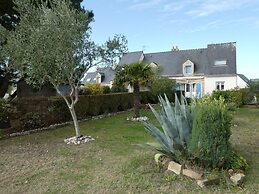 Pretty Terraced House Near the Beach, Damgan