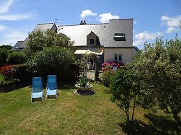 Pretty Terraced House Near the Beach, Damgan