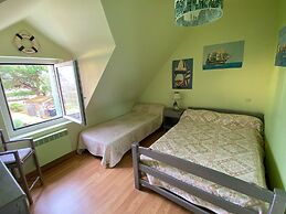 Pretty Terraced House Near the Beach, Damgan