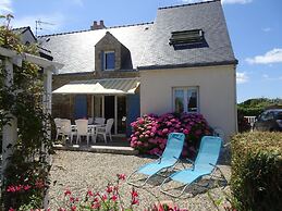 Pretty Terraced House Near the Beach, Damgan