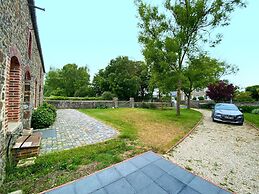 Charming Cottage on Idyllic Property, Near the Beach, Denneville