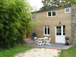 Charming Cottage on Idyllic Property, Near the Beach, Denneville