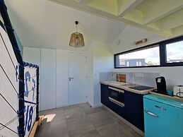 Villa With Superb sea View, Beach Access 400 m