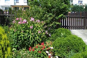 Apartment in ?winouj?cie With Garden