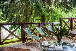 Two-storey Holiday House by the Lake, Klepnica