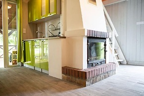 Two-storey Holiday House by the Lake, Klepnica