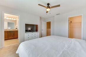 12 Mi to Disney Parks: Townhome w/ Pool Access!