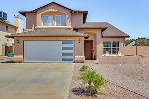 Glendale Gem: Outdoor Pool Table & Kitchen!