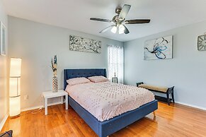 Glendale Gem: Outdoor Pool Table & Kitchen!