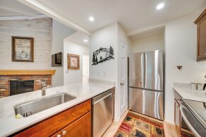 Near Hiking: Renovated Breck Condo w/ Tennis Court