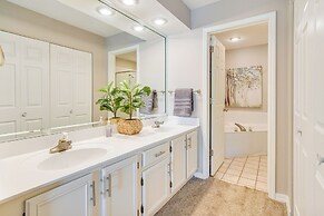 Branson Getaway w/ Pool Access < 4 Mi to 76 Strip!