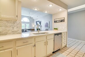 Branson Getaway w/ Pool Access < 4 Mi to 76 Strip!