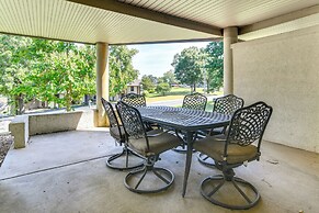 Branson Getaway w/ Pool Access < 4 Mi to 76 Strip!