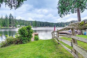 Lakefront Snohomish Home ~ 13 Mi to Historic Dtwn