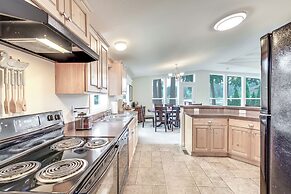 Lakefront Snohomish Home ~ 13 Mi to Historic Dtwn