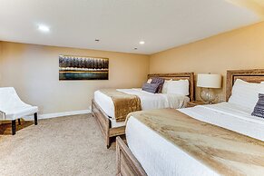 Sprawling Utah Mansion w/ Private Hot Tub & Sauna