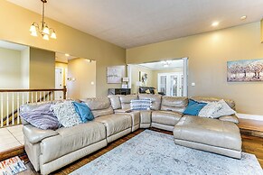 Sprawling Utah Mansion w/ Private Hot Tub & Sauna