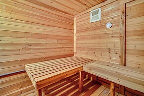 Sprawling Utah Mansion w/ Private Hot Tub & Sauna