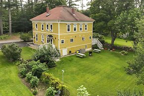 'the Hendrick House' ~ 16 Mi to Sebago Lake!
