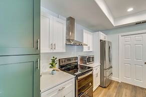 Near Shopping & Restaurants: Cape Coral Getaway