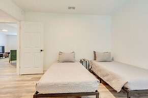 Charming Mobile Vacation Rental: 4 Mi to Downtown!