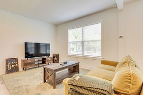 Charming Mobile Vacation Rental: 4 Mi to Downtown!