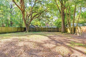 Charming Mobile Vacation Rental: 4 Mi to Downtown!