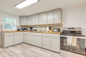 Charming Mobile Vacation Rental: 4 Mi to Downtown!