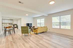 Charming Mobile Vacation Rental: 4 Mi to Downtown!