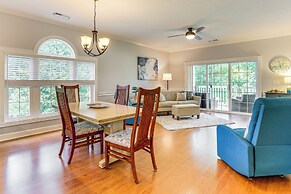 Myrtle Beach Condo w/ Pool: 7 Mi to Downtown!