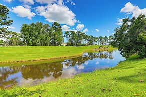 Myrtle Beach Condo w/ Pool: 7 Mi to Downtown!