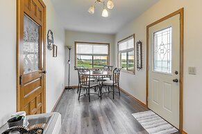 Marion Retreat w/ Patio, Grills & Fire Pit