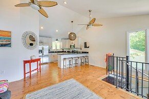 Lewis Smith Lake Retreat w/ Dock & Deck!