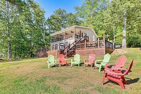 Lewis Smith Lake Retreat w/ Dock & Deck!