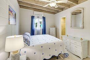 Waterfront Key Colony Beach Home w/ Golf Cart!