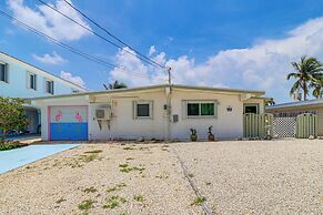 Waterfront Key Colony Beach Home w/ Golf Cart!