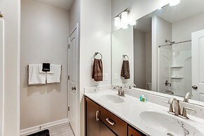 Home ~ 3 Mi to Penn State: Pets Welcome!