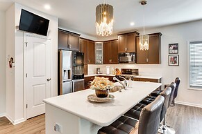 Home ~ 3 Mi to Penn State: Pets Welcome!