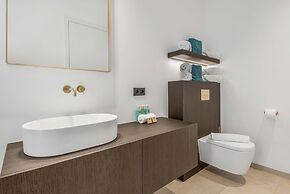 Luxurious Hideaway at The Cape Blue Bay
