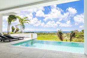 Luxurious Hideaway at The Cape Blue Bay