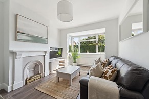 Fern House - Cosy 3 Bedroom House With Garden