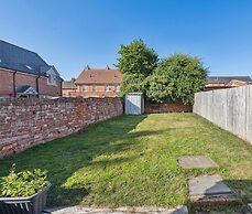 Fern House - Cosy 3 Bedroom House With Garden