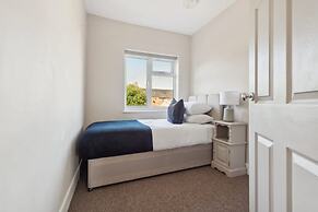 Fern House - Cosy 3 Bedroom House With Garden