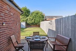 Fern House - Cosy 3 Bedroom House With Garden